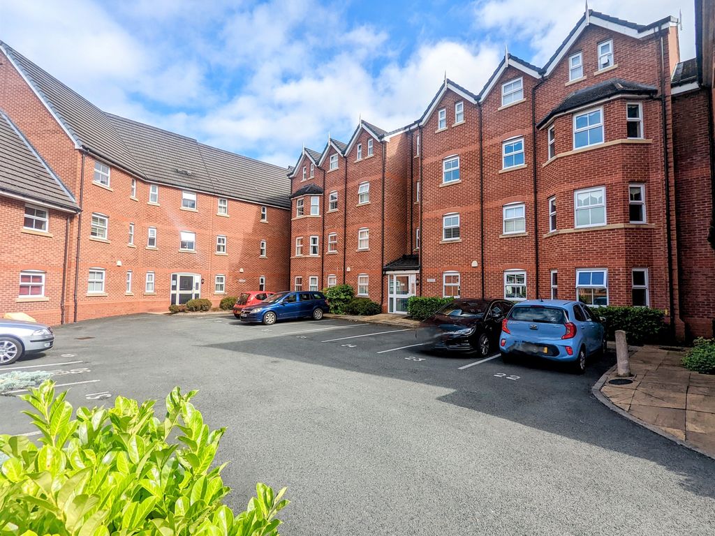2 bed flat for sale in Moss Hey, Spital, Wirral CH63 Zoopla