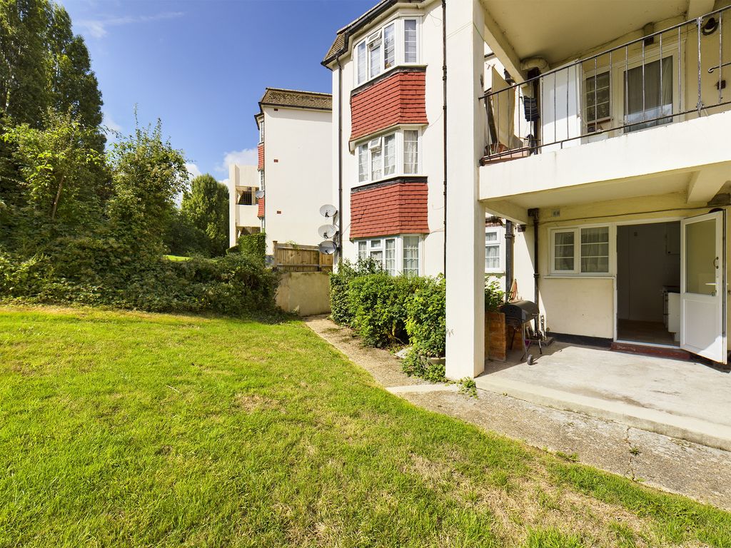 2 bed flat to rent in Amblecote Road, London SE12 Zoopla