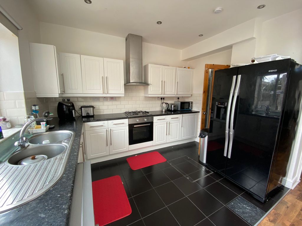 3 bed terraced house to rent in Sheppey Road, London RM9 Zoopla