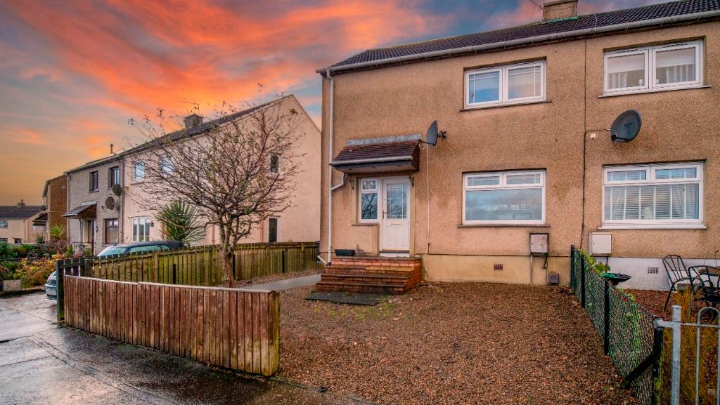 2 bed semidetached house to rent in Borestone Avenue, Kilbirnie, North