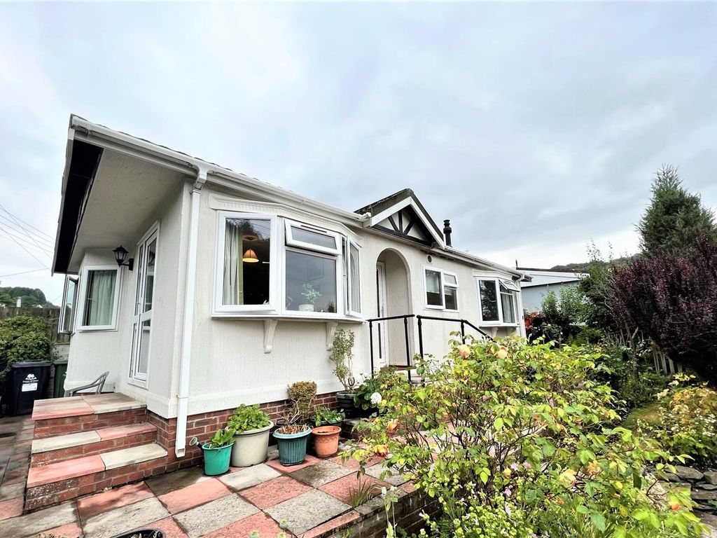 2 bed mobile/park home for sale in Railway Road, Cinderford GL14 Zoopla