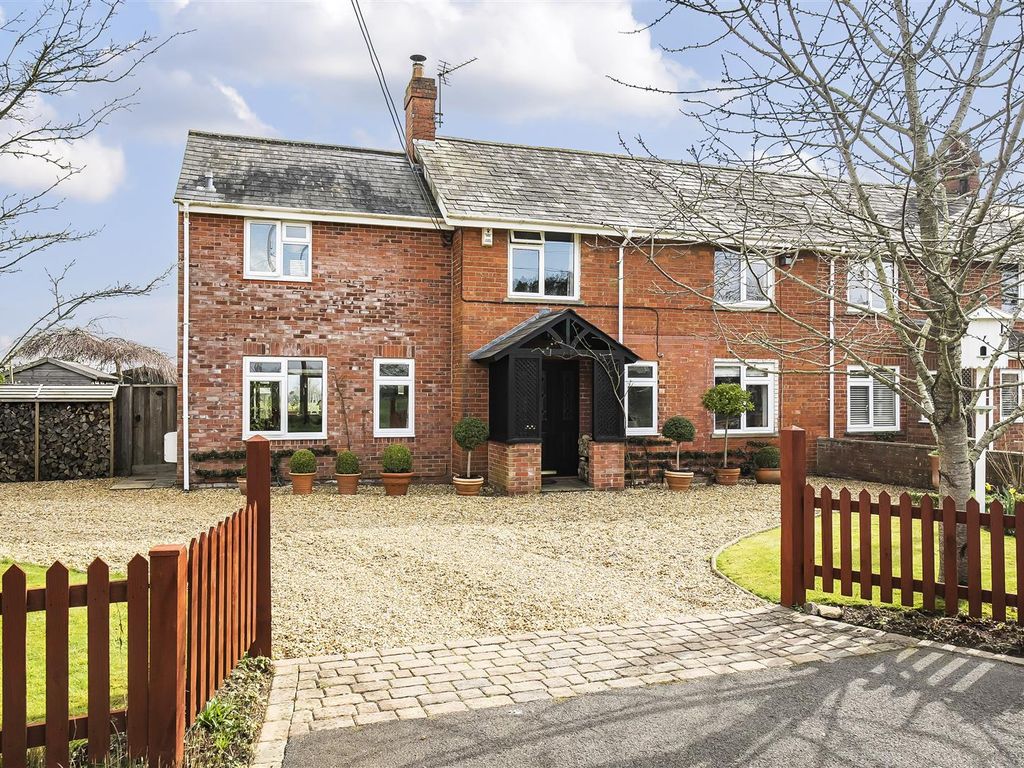 4 bed semidetached house for sale in New Road, Bromham, Chippenham