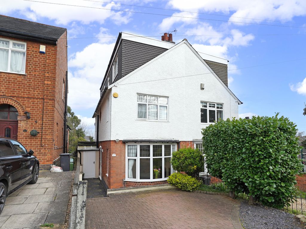 4 bed semidetached house for sale in Eastfield Road, Leicester, Leicestershire LE3, £325,000