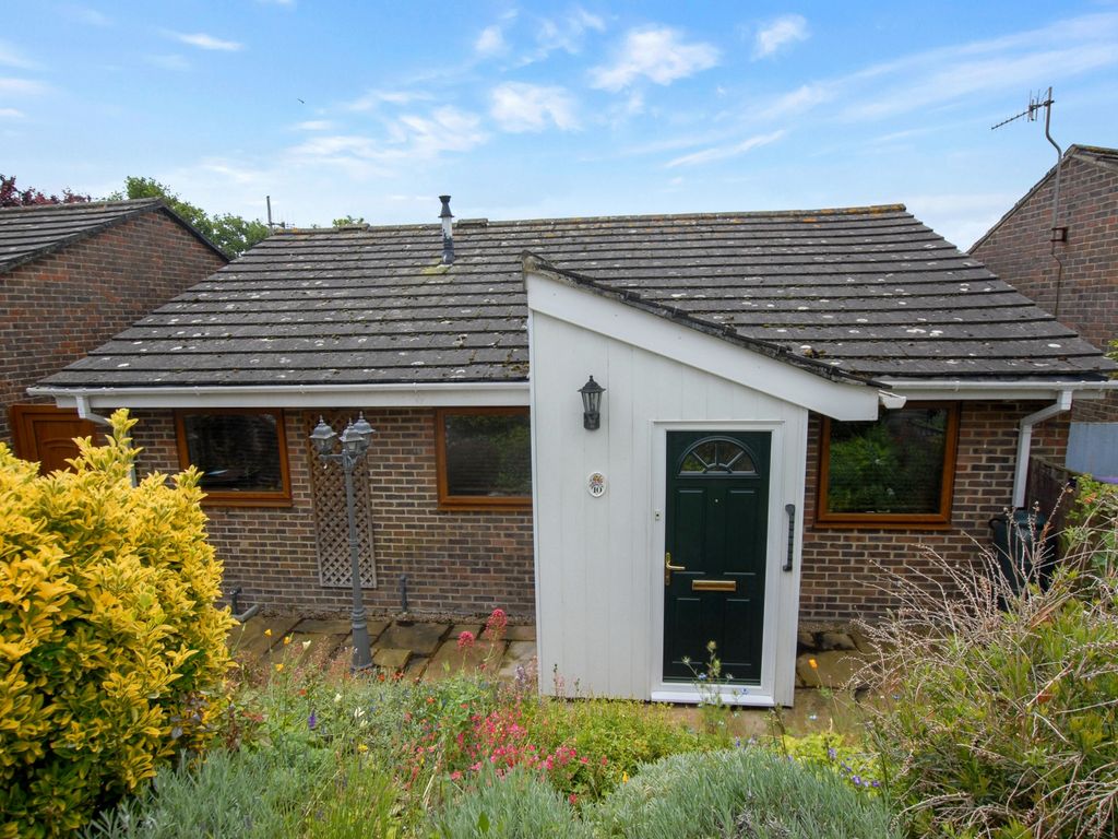 2 bed bungalow for sale in Corunna Close, Hythe CT21, £350,000 Zoopla