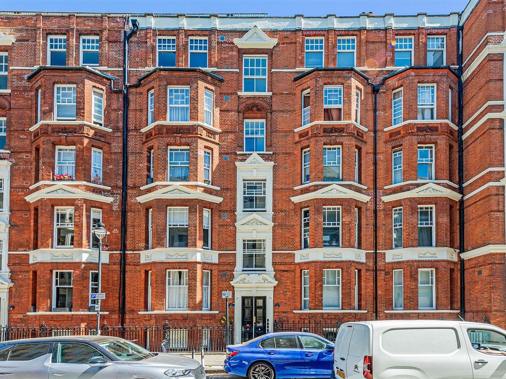 1 bed flat for sale in Bury Place, London WC1A - Zoopla