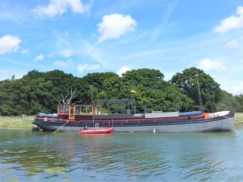 3 bed houseboat for sale in Salterns Lane, Bursledon, Southampton SO31