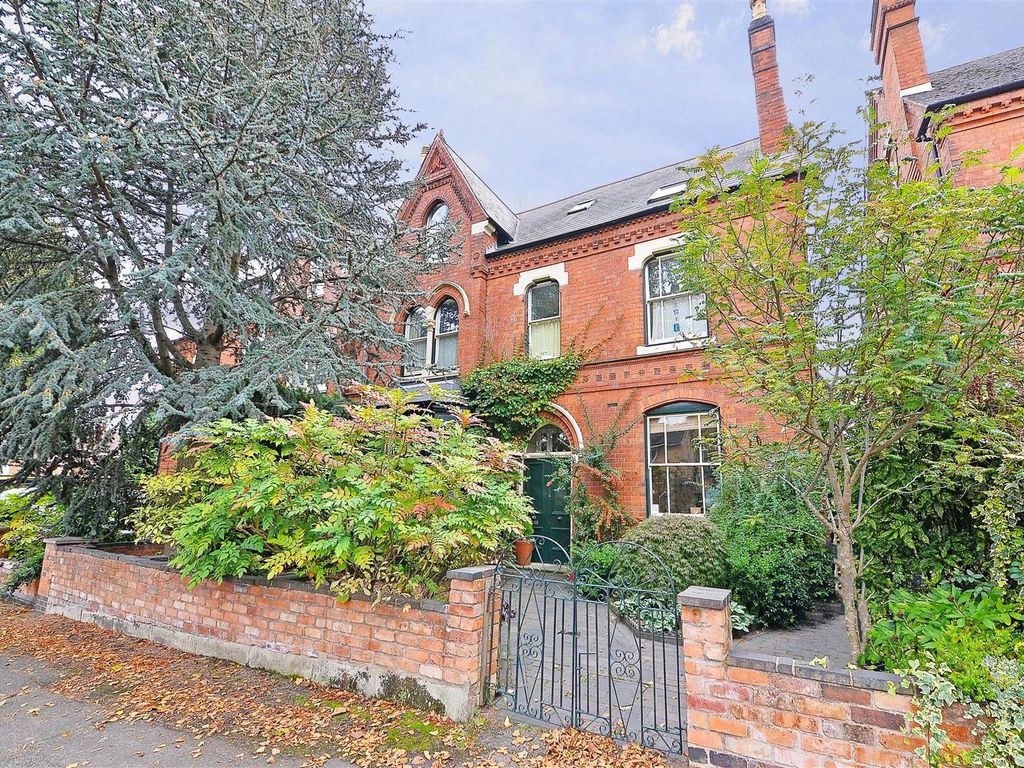 6 bed semidetached house for sale in Greenhill Road, Moseley