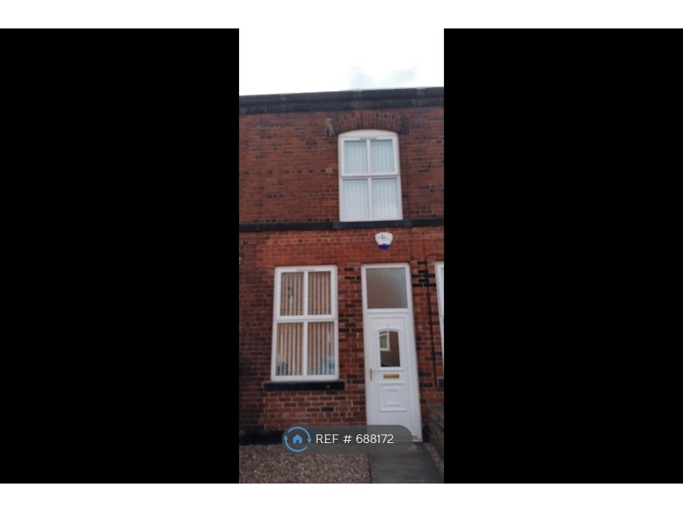 2 bed terraced house to rent in Nelson Street, Bury BL9, £800 pcm Zoopla