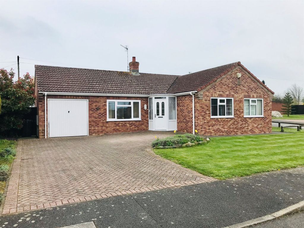 3 bed detached bungalow for sale in Bramley Meadows, Gedney, Spalding