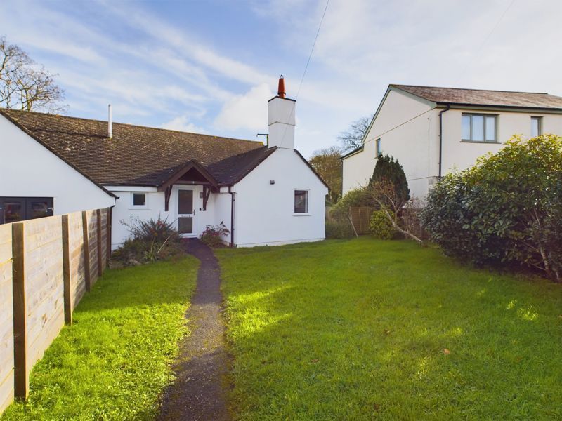 1 bed bungalow for sale in St. Martin, Helston TR12, £230,000 Zoopla