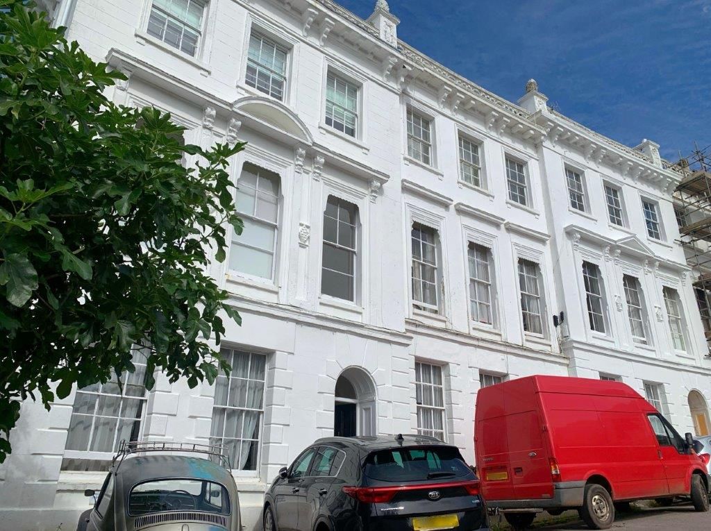 1 bed flat for sale in Lisburne Crescent, Higher Woodfield Road