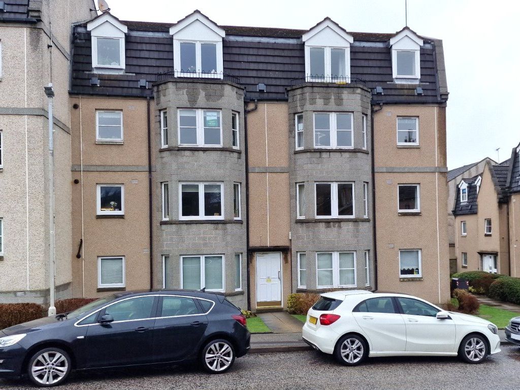 2 bed flat for sale in Albury Gardens, Aberdeen, Aberdeenshire AB11, £110,000 Zoopla