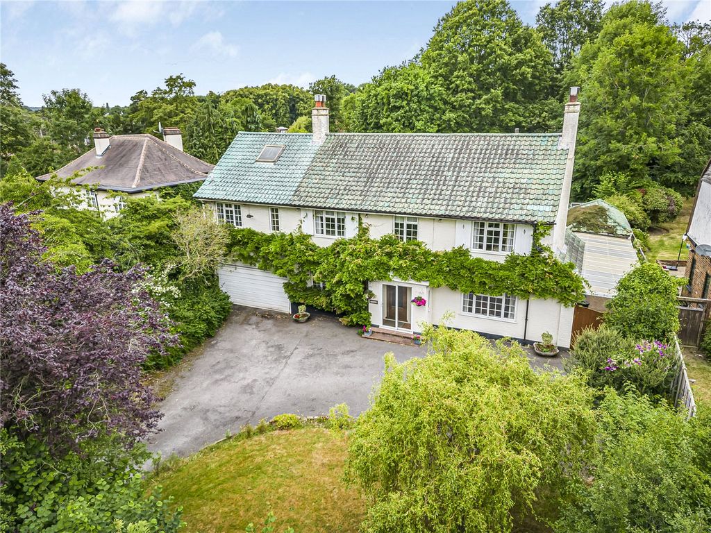 5 bed detached house for sale in Kentish Lane, Brookmans Park, Hertfordshire AL9, £1,600,000