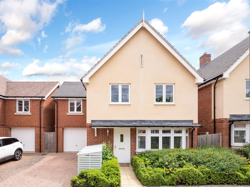 5 bed detached house for sale in Ethel Bailey Close, Epsom KT19, £