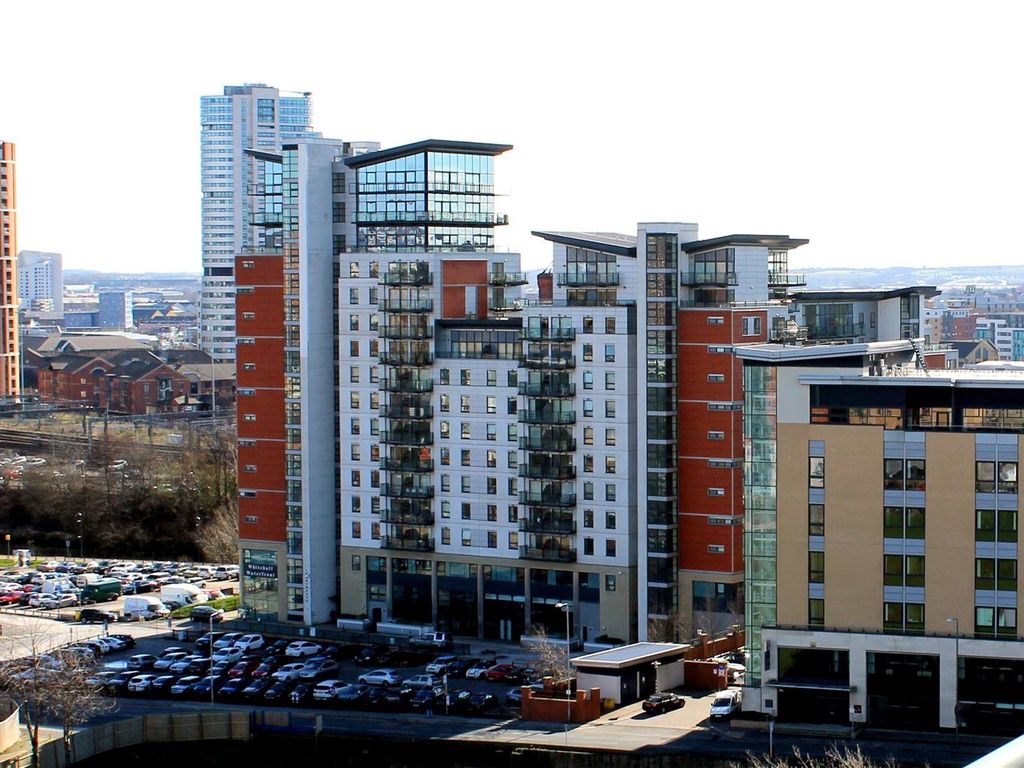 2 bed flat to rent in Whitehall Waterfront, Riverside Way, Leeds LS1