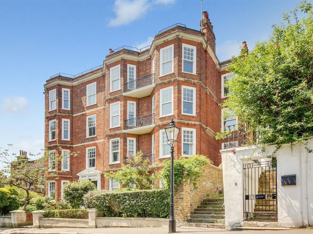 3 bed flat for sale in Hampstead Grove, Hampstead, London NW3, £