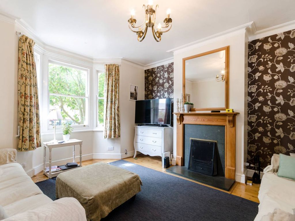 3 bed property for sale in Deacon Road, Kingston, Kingston Upon Thames