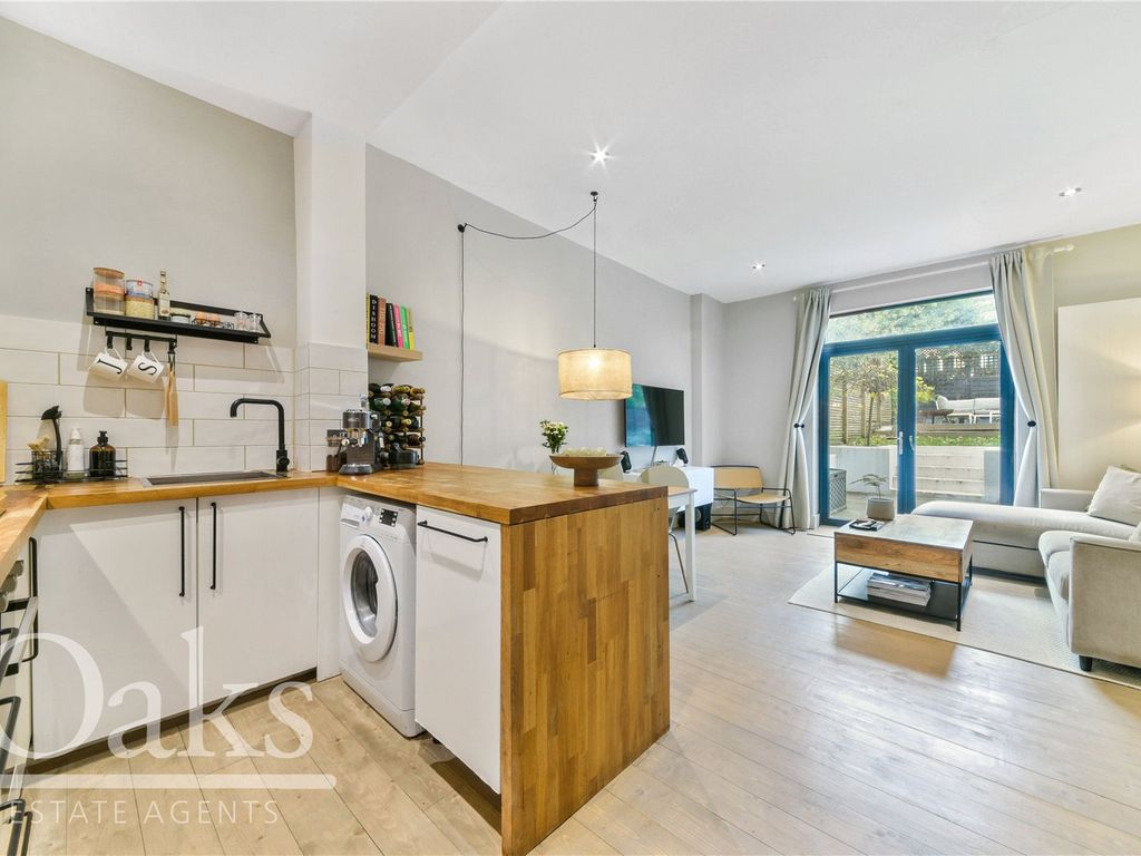 2 bed flat for sale in Gleneagle Road, London SW16, £500,000 Zoopla