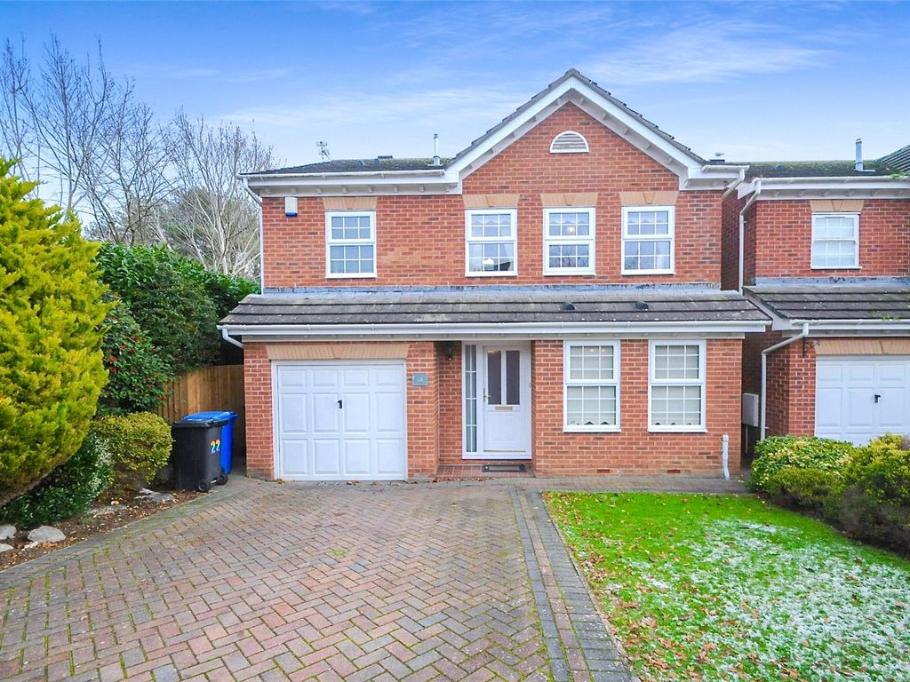 4 bed detached house for sale in Woodpecker Drive, Creekmoor, Poole