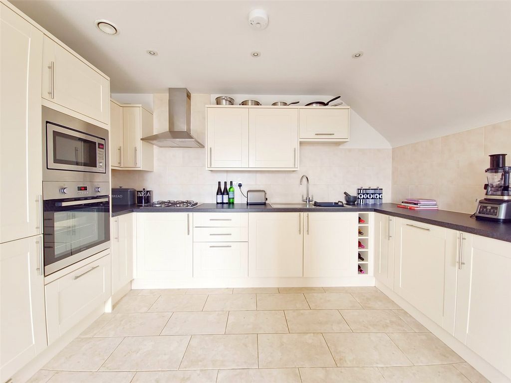 1 bed flat to rent in Suttons Lane, Hornchurch RM12 Zoopla