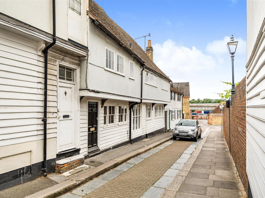 3 bed terraced house for sale in Partridge Lane, Faversham ME13, £