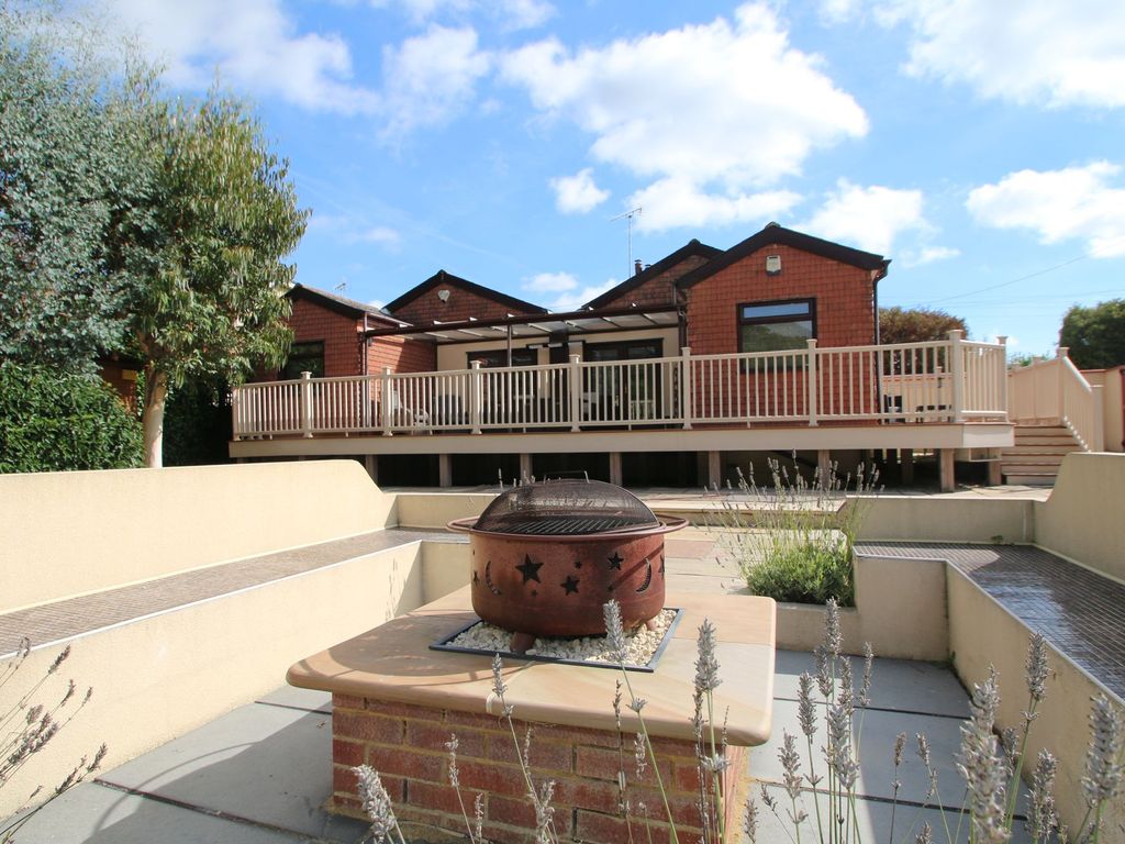 3 bed detached house for sale in Biddenden, Ashford TN27 Zoopla