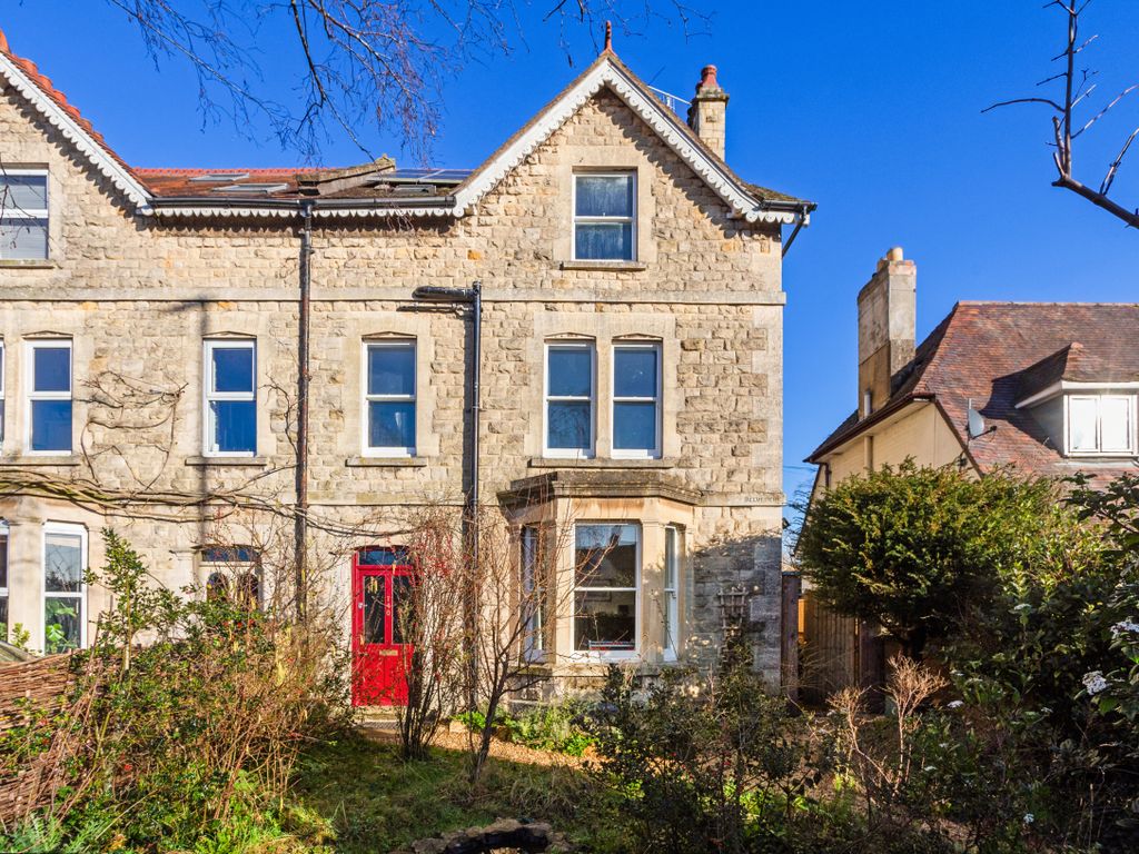 4 bed semidetached house for sale in Cainscross Road, Stroud GL5, £