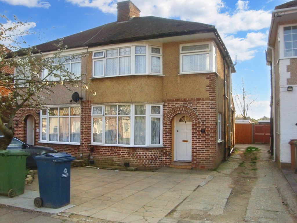 3 bed semidetached house for sale in Bellamy Drive, Stanmore HA7, £630,000 Zoopla