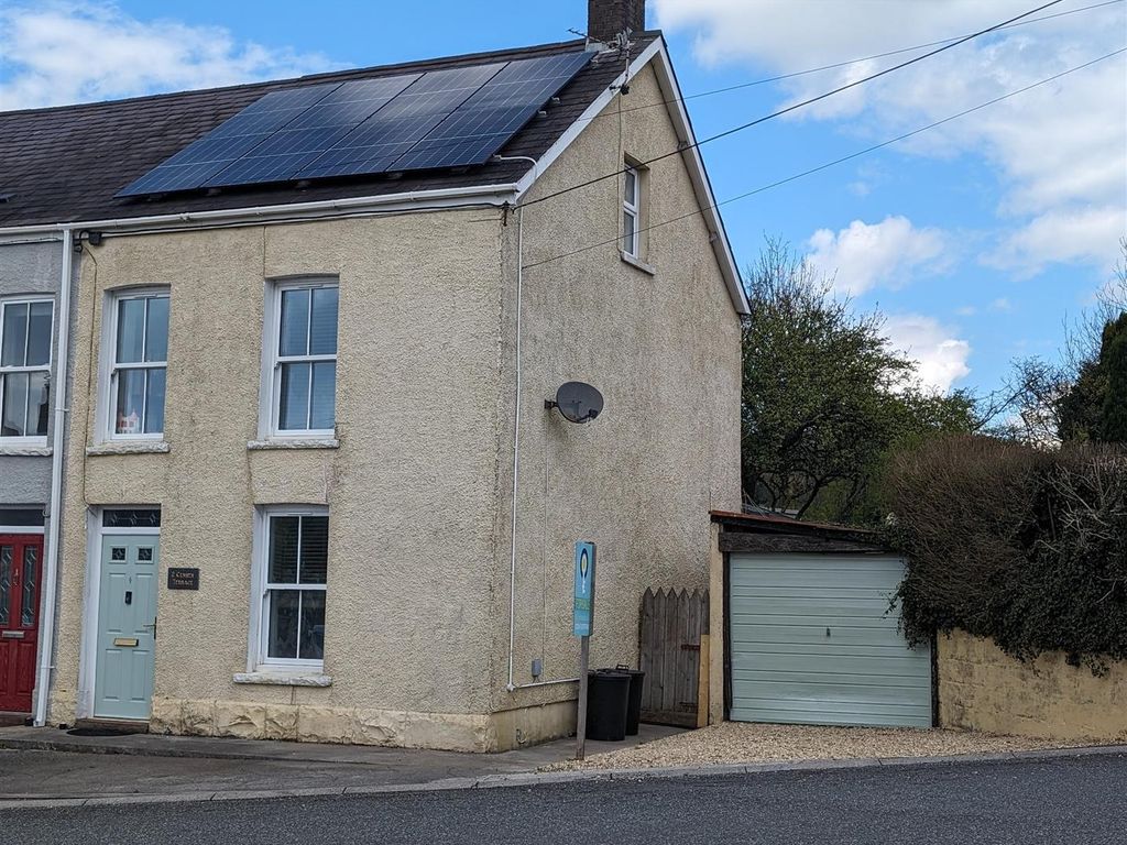 4 bed semidetached house for sale in Derwydd Road, Llandybie