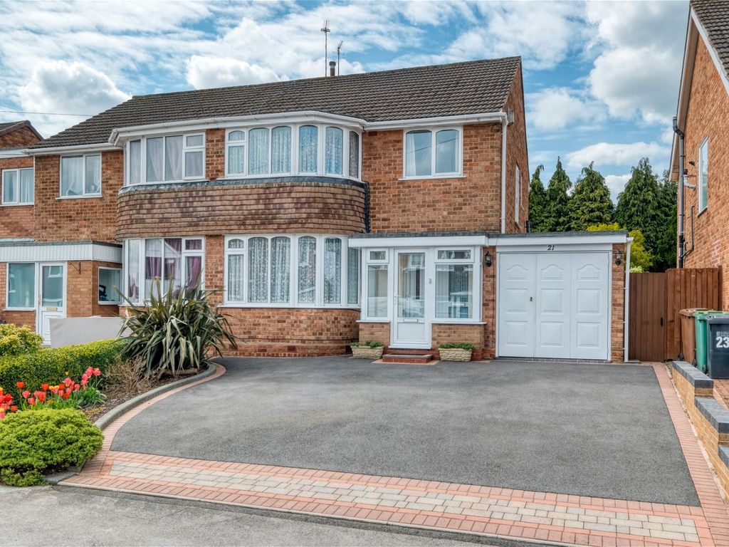3 bed semidetached house for sale in Pear Tree Crescent, Shirley, Solihull B90 Zoopla