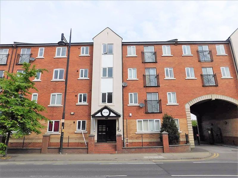2 bed flat to rent in Stretford Road, Hulme, Manchester M15 Zoopla