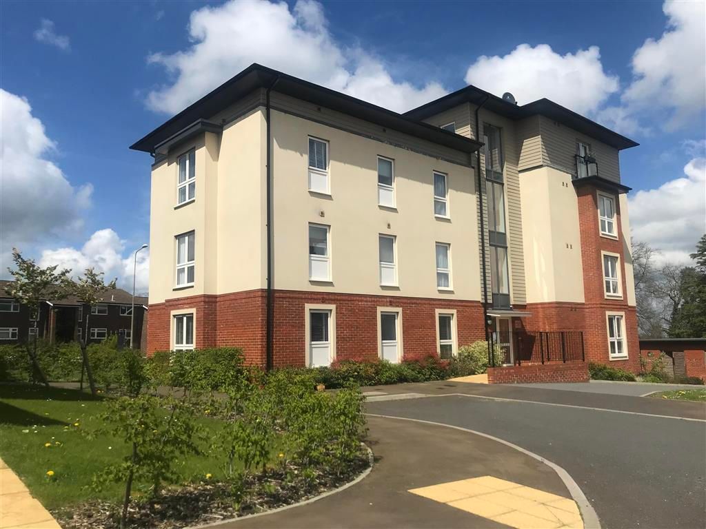 2 bed flat for sale in Bailey Place, Crowborough, East Sussex TN6, £
