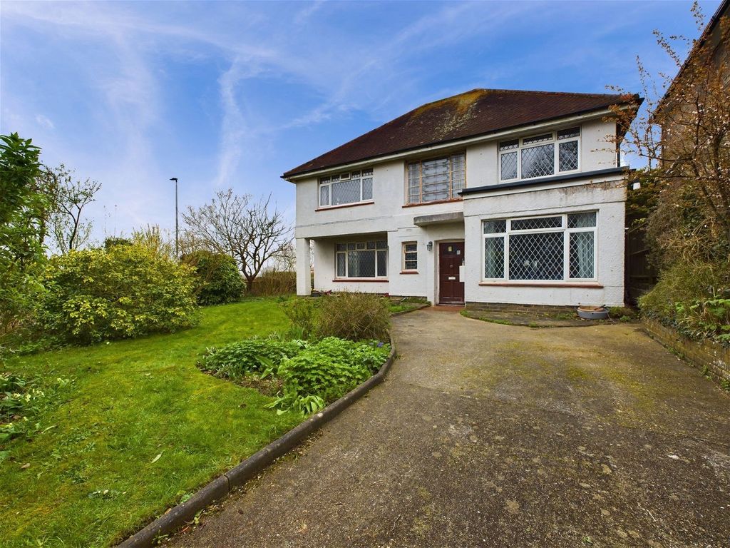 4 bed detached house for sale in Surrenden Road, Brighton BN1, £950,000