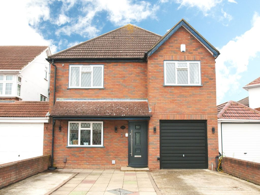 5 bed detached house for sale in Courtlands Avenue, Slough SL3, £