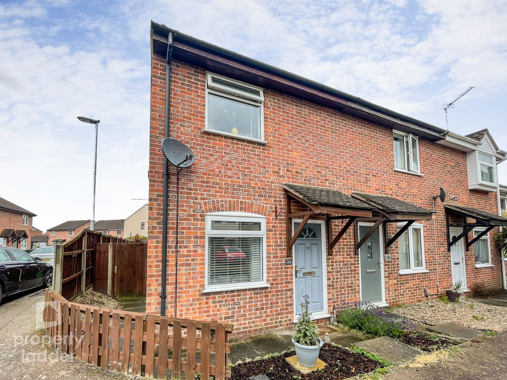 2 bed end terrace house for sale in Lindley Close, Old Catton, Norwich
