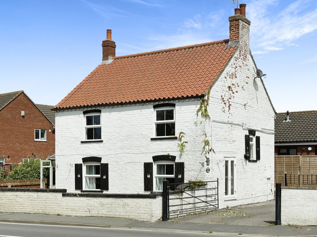 3 bed detached house for sale in Main Street, Leconfield, Beverley HU17