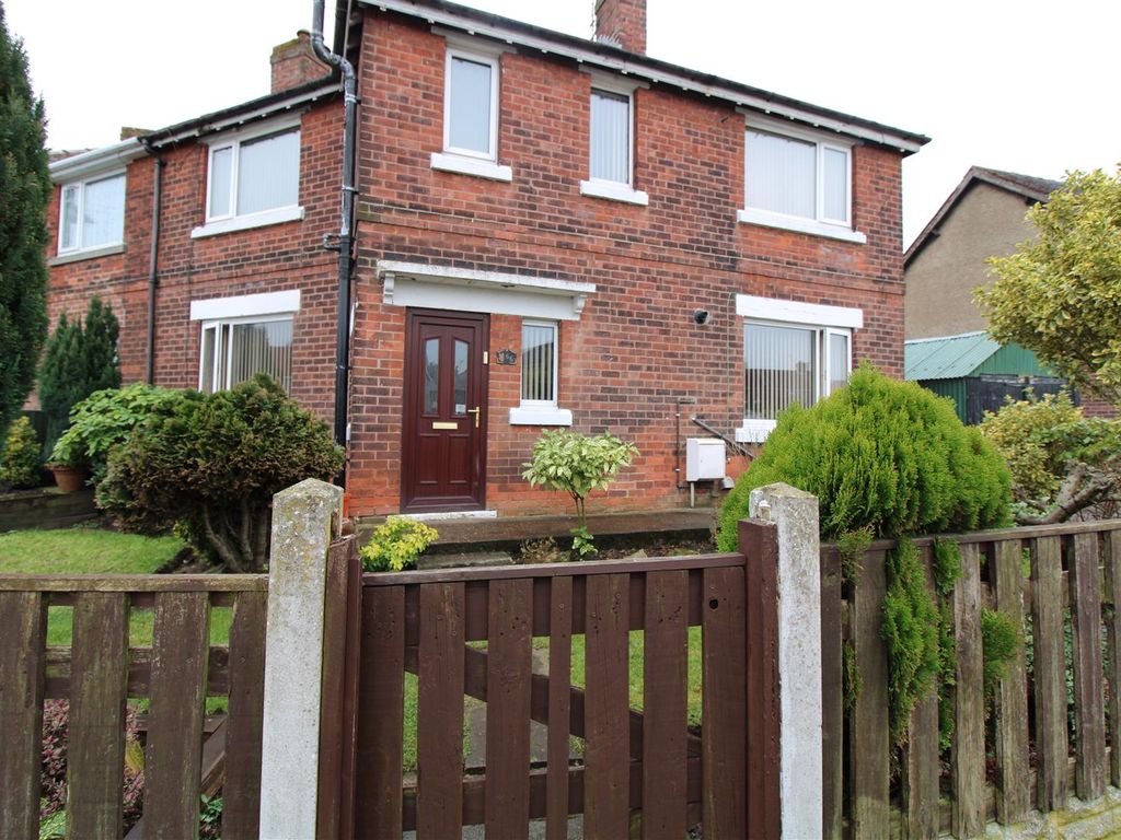 3 bed semidetached house for sale in Dukeries Crescent, Worksop S80