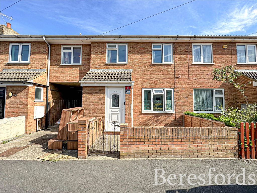 3 bed terraced house for sale in Cowper Road, Rainham RM13, £400,000