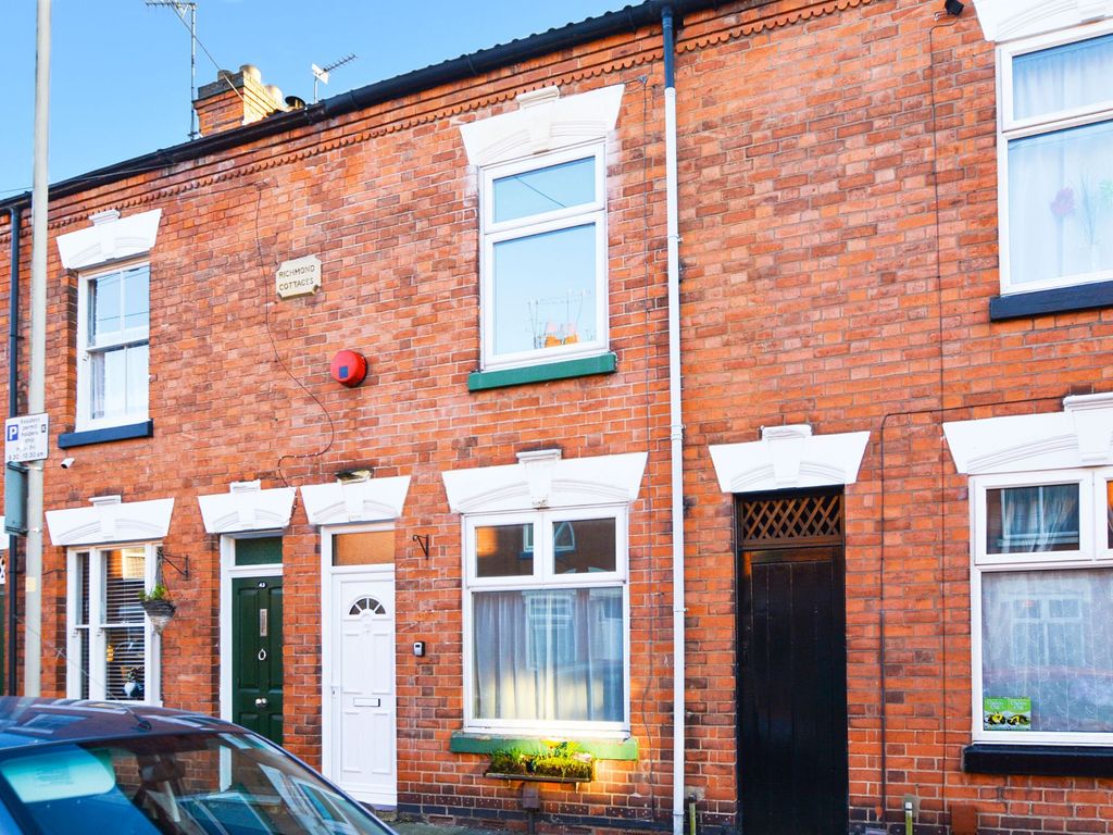 3 bed terraced house for sale in Avenue Road Extension, Clarendon Park