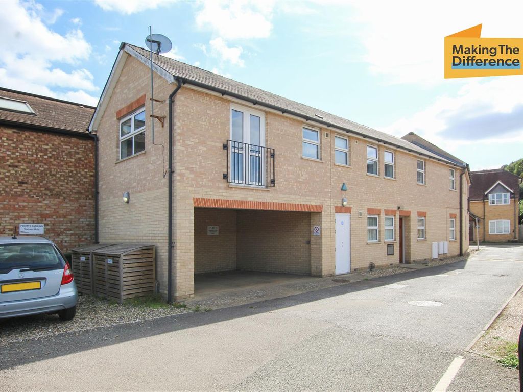 2 bed flat to rent in Woollards Lane, Great Shelford, Cambridge CB22