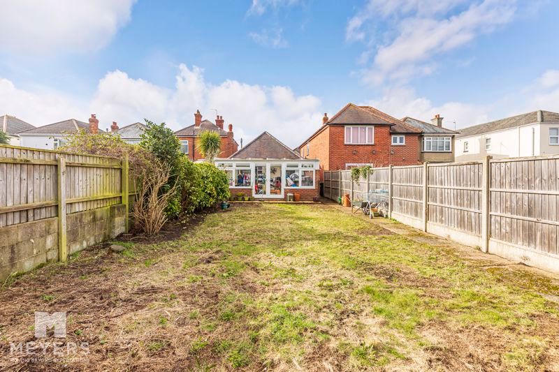 4 bed detached bungalow for sale in Fenton Road, Southbourne BH6 Zoopla