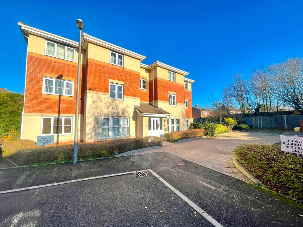 2 bed flat for sale in Monkgate Drive, West Bromwich B71 Zoopla