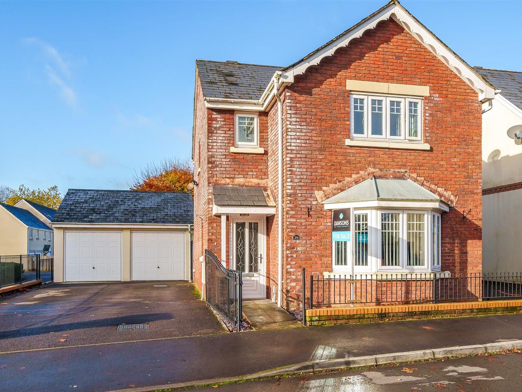 3 bed detached house for sale in Clayton Drive, Pontarddulais, Swansea