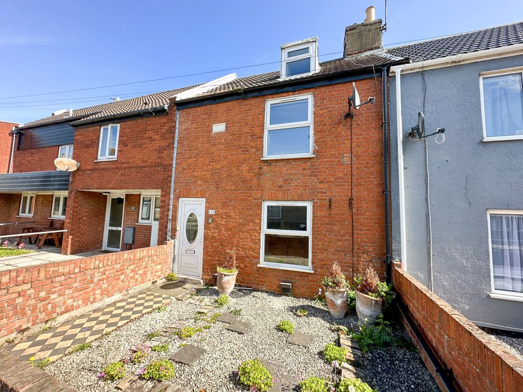 4 bed terraced house to rent in Lowestoft, Suffolk NR32 Zoopla