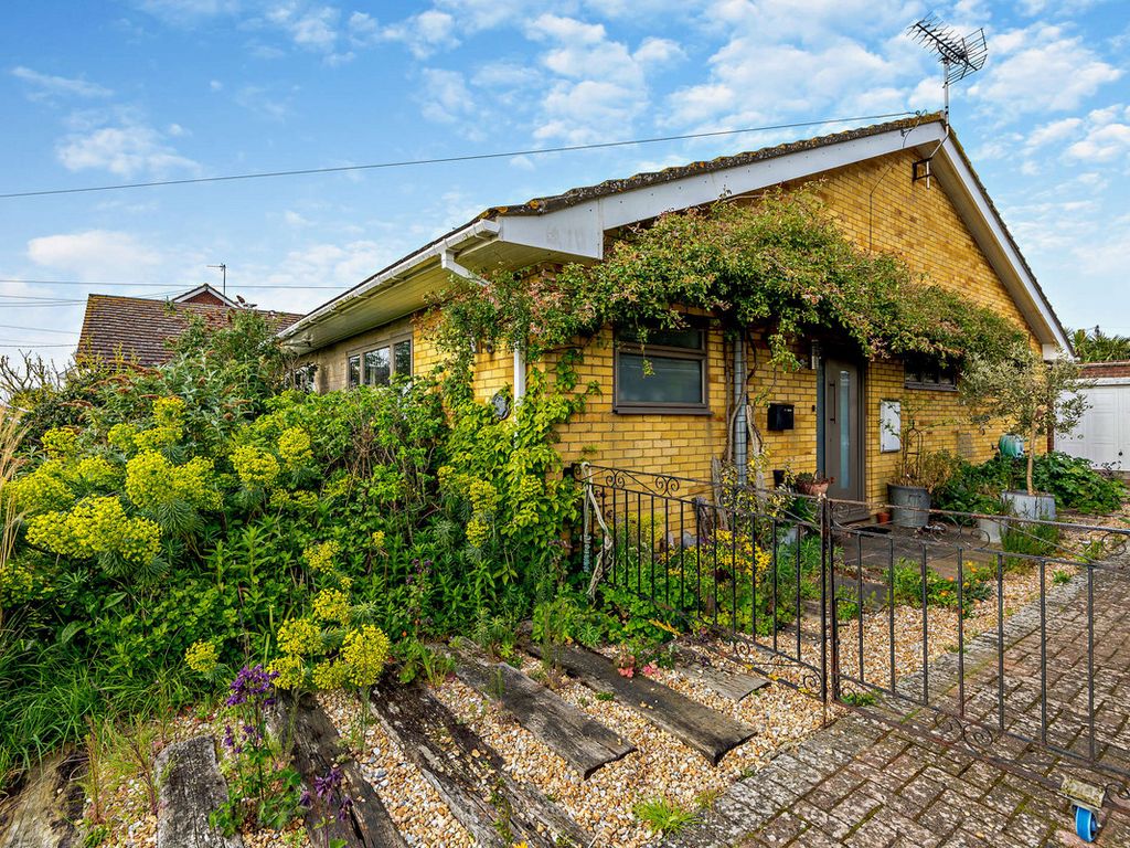 2 bed semidetached bungalow for sale in Allan Road, Whitstable CT5, £