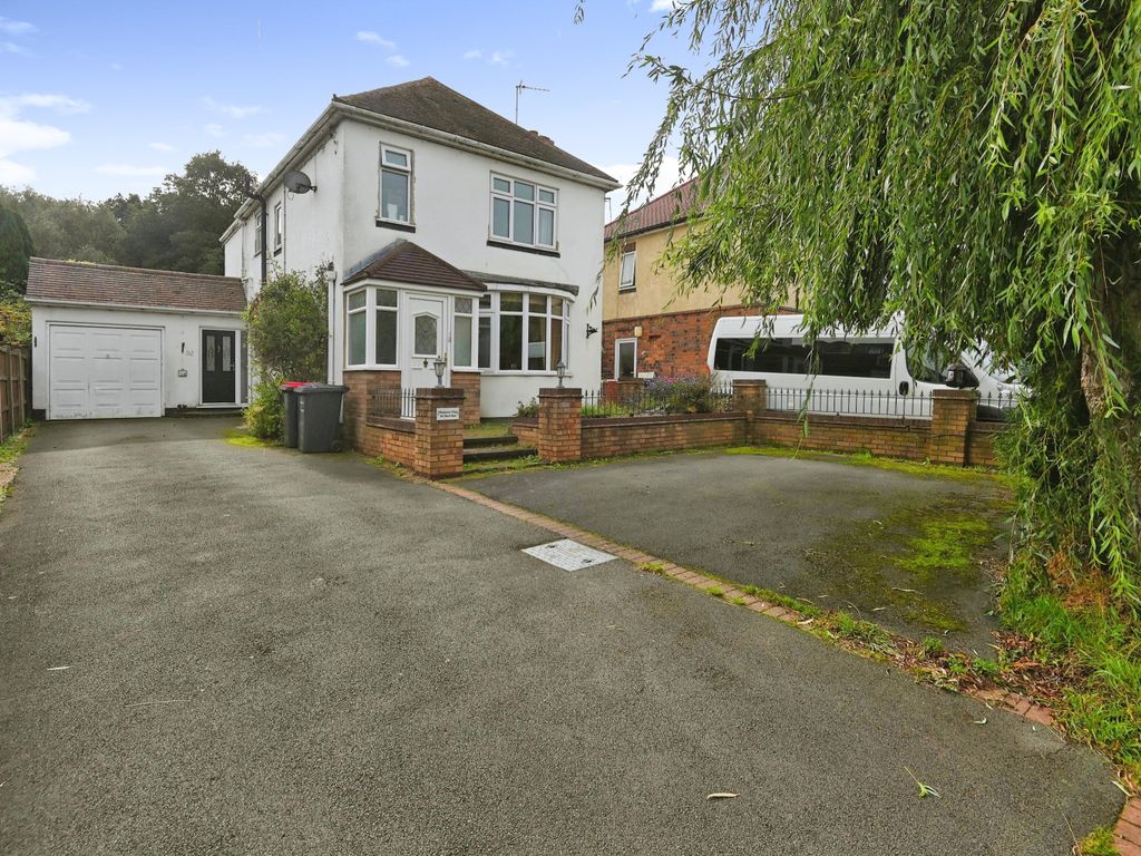 4 bed detached house for sale in Church Road, Tamworth B78, £400,000