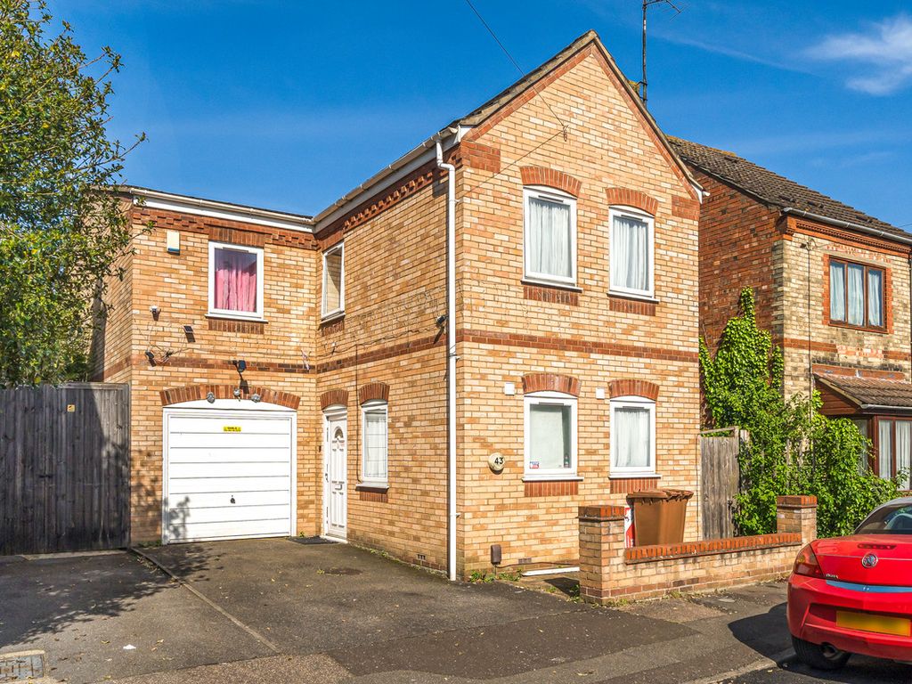4 bed detached house for sale in Gilpin Street, Peterborough PE1, £