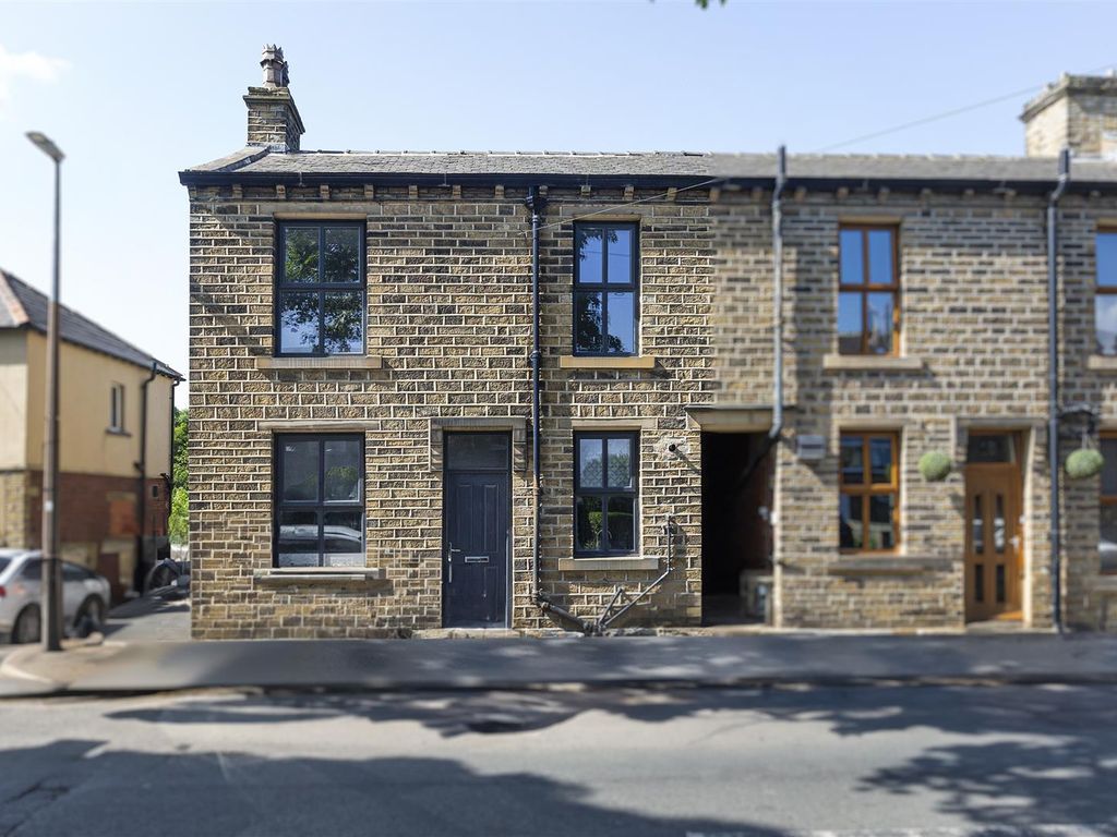 2 bed terraced house for sale in Town End, Almondbury, Huddersfield HD5