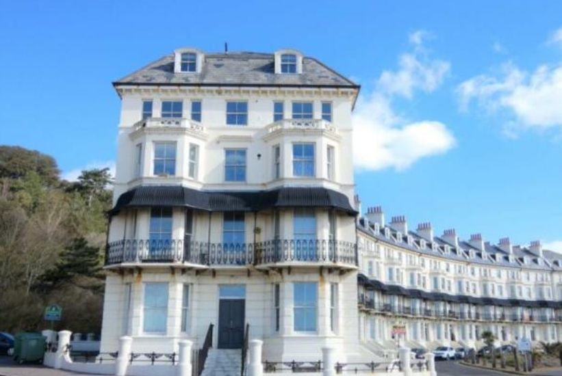 1 bed flat for sale in Marine Crescent, Folkestone, Kent CT20 Zoopla