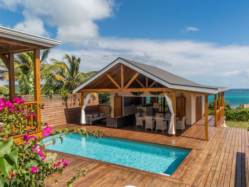 4 bed property for sale in Villa Sea Breeze, Willoughby Bay, St. Paul